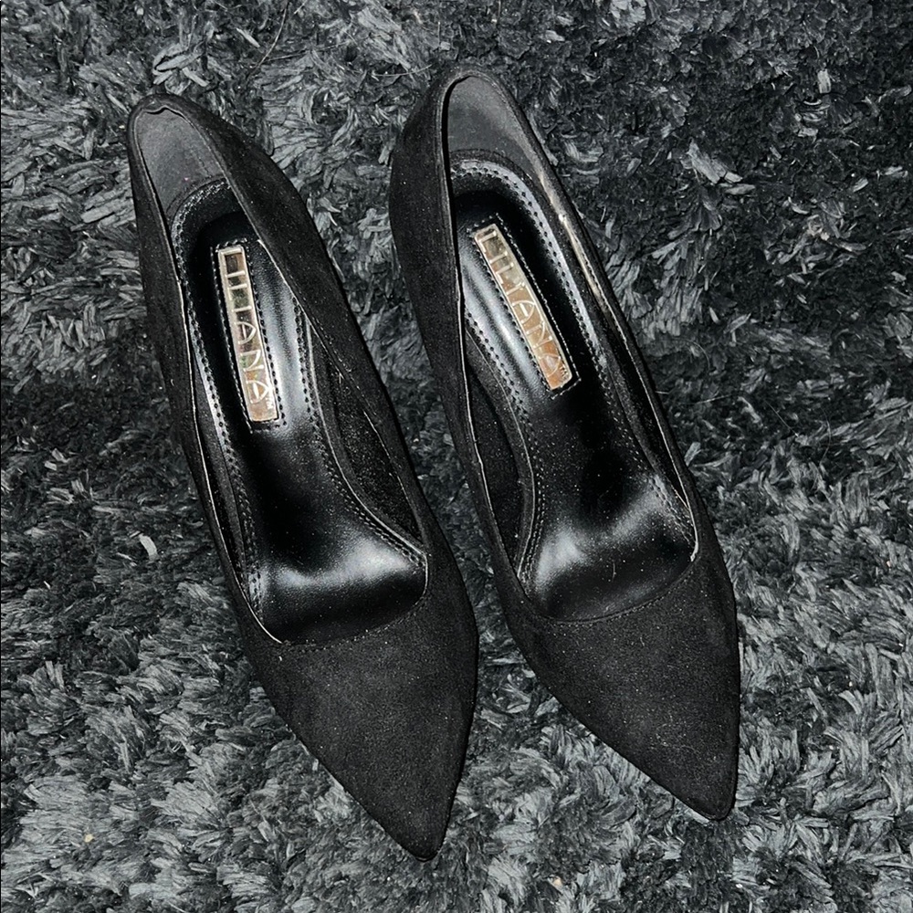 Liliana Black Stiletto Heels Classic Suede Design